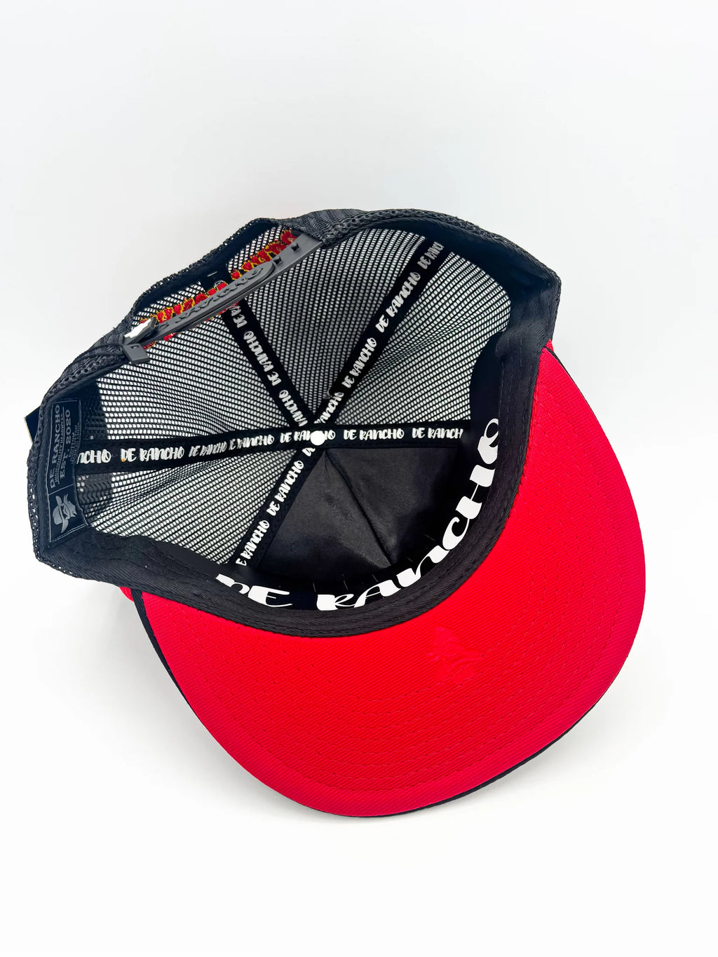 DE RANCH MADE TEAM LOGO BLACK-RED CAP