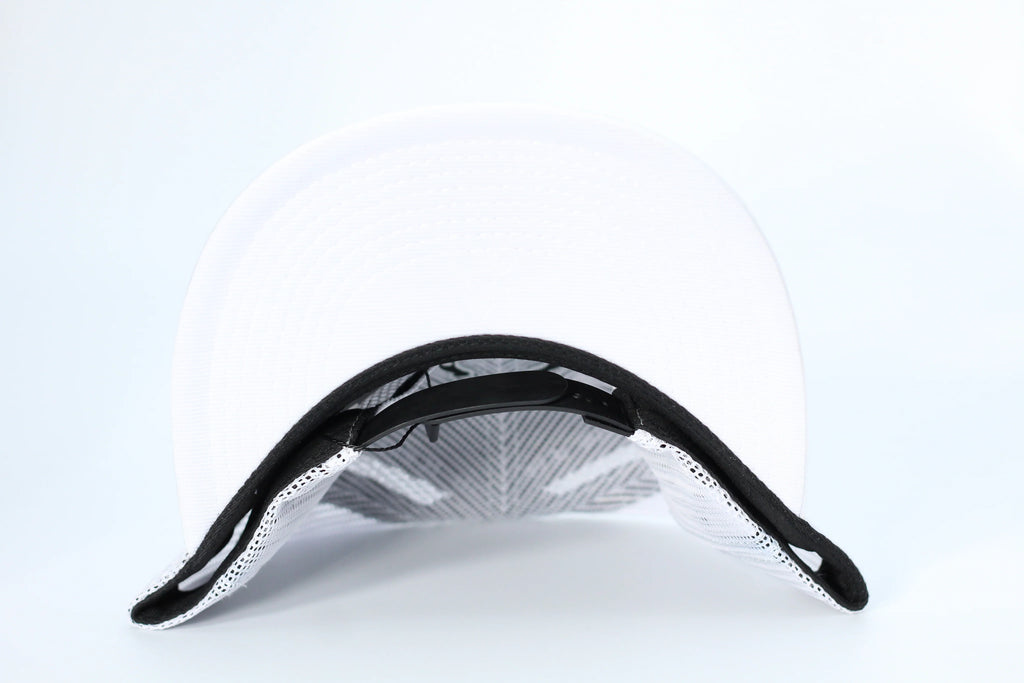 DE RANCHO 2 HORSES WHITE CAP