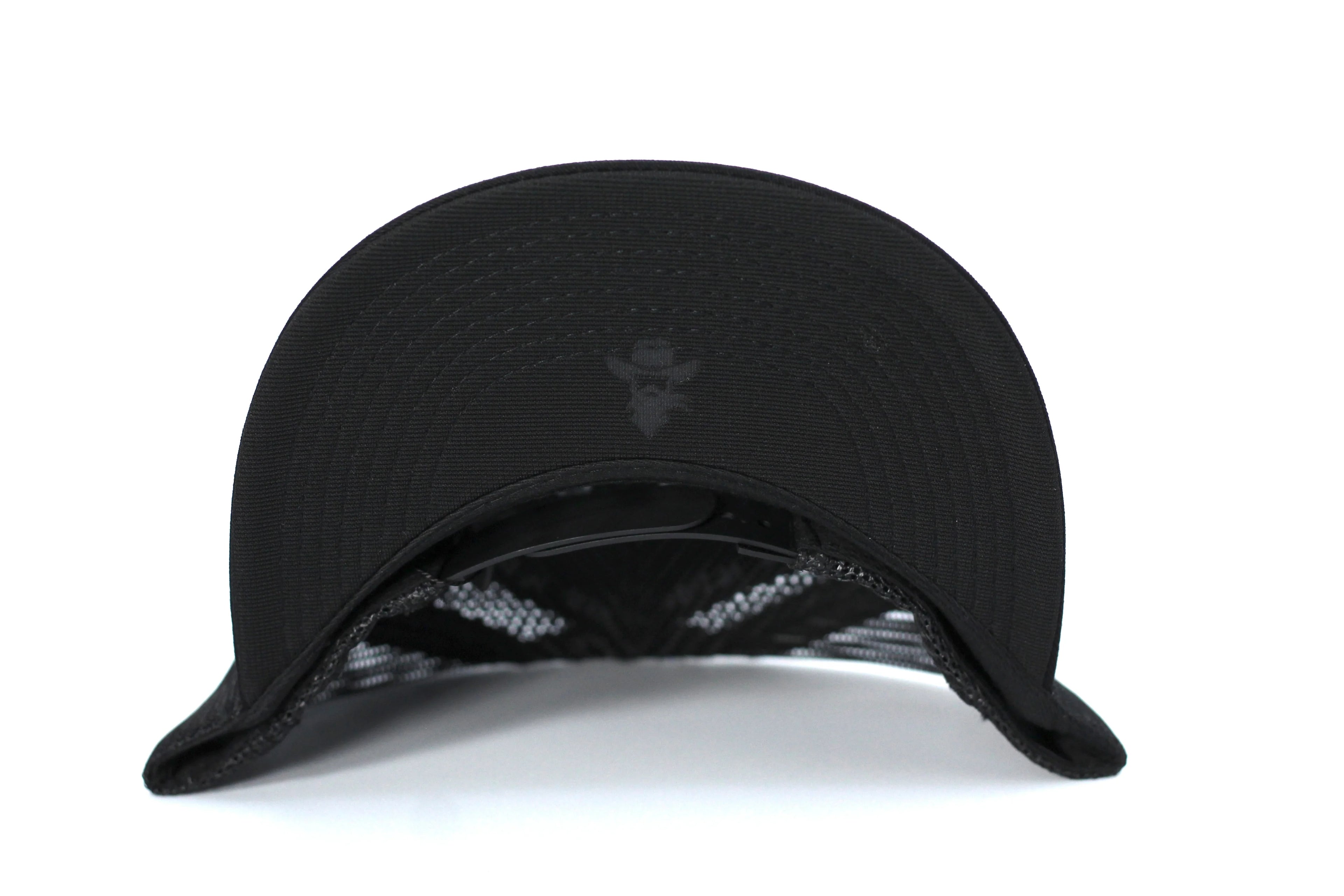 DE RANCHO WHITE HORSES FULL BLACK CAP